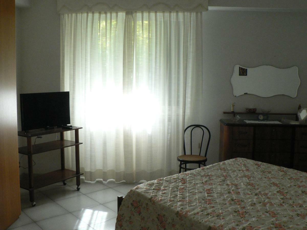 B&B Sun Garden Montoro Inferiore ภายนอก รูปภาพ
